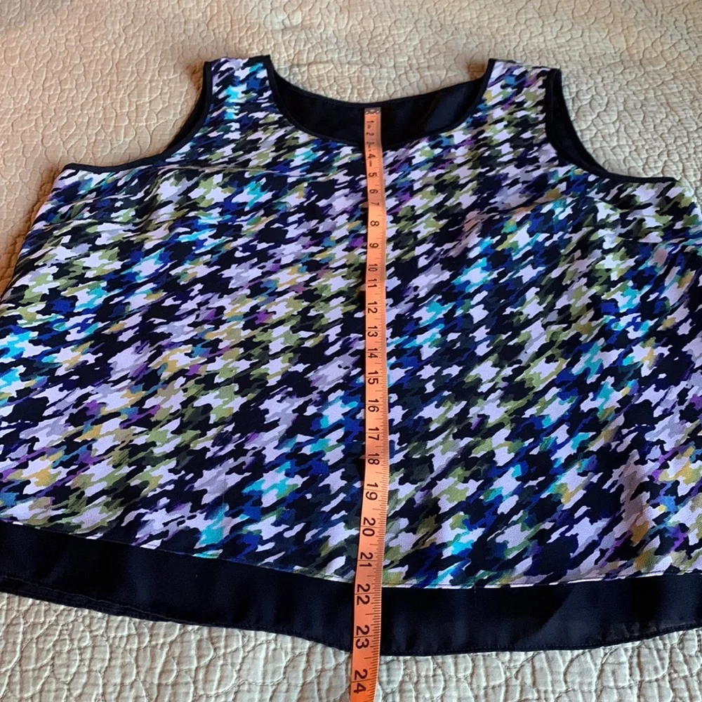2-Piece Checked Tank & Jacket Set Size Large
